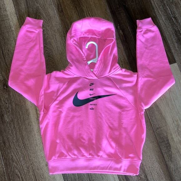 Nike Cropped Sweater 🌸 - Picture 9 of 12